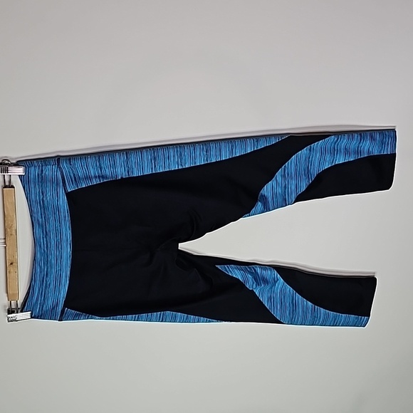 Champion medium black and blue athletic leggings - Picture 4 of 8